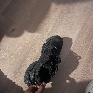 Balenciaga track runner